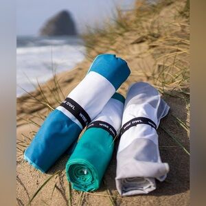 NWT!🎉 Wise Owl Outfitters Beach and Yoga Towel - Quick Dry Microfiber
